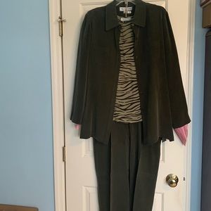 100% Silk Versatile Outfit